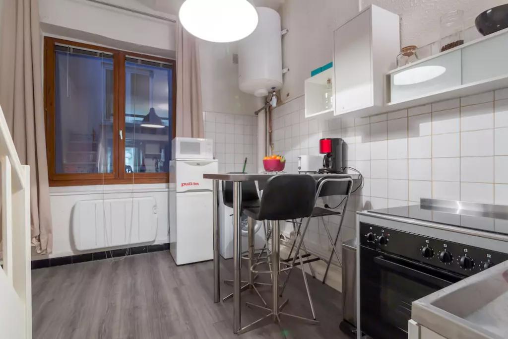Apartment Pierre Scize Sur La Saone Лион Экстерьер фото
